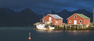 Fiskebodar och ovädersmoln. 